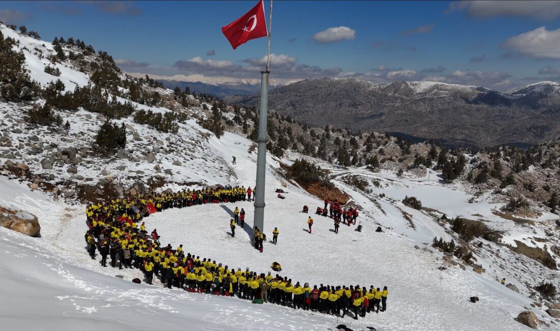 Merhum lider Muhsin Yazıcıoğlu, şehadetinin 15. yıldönümünde Anda Eğitim Araştırma