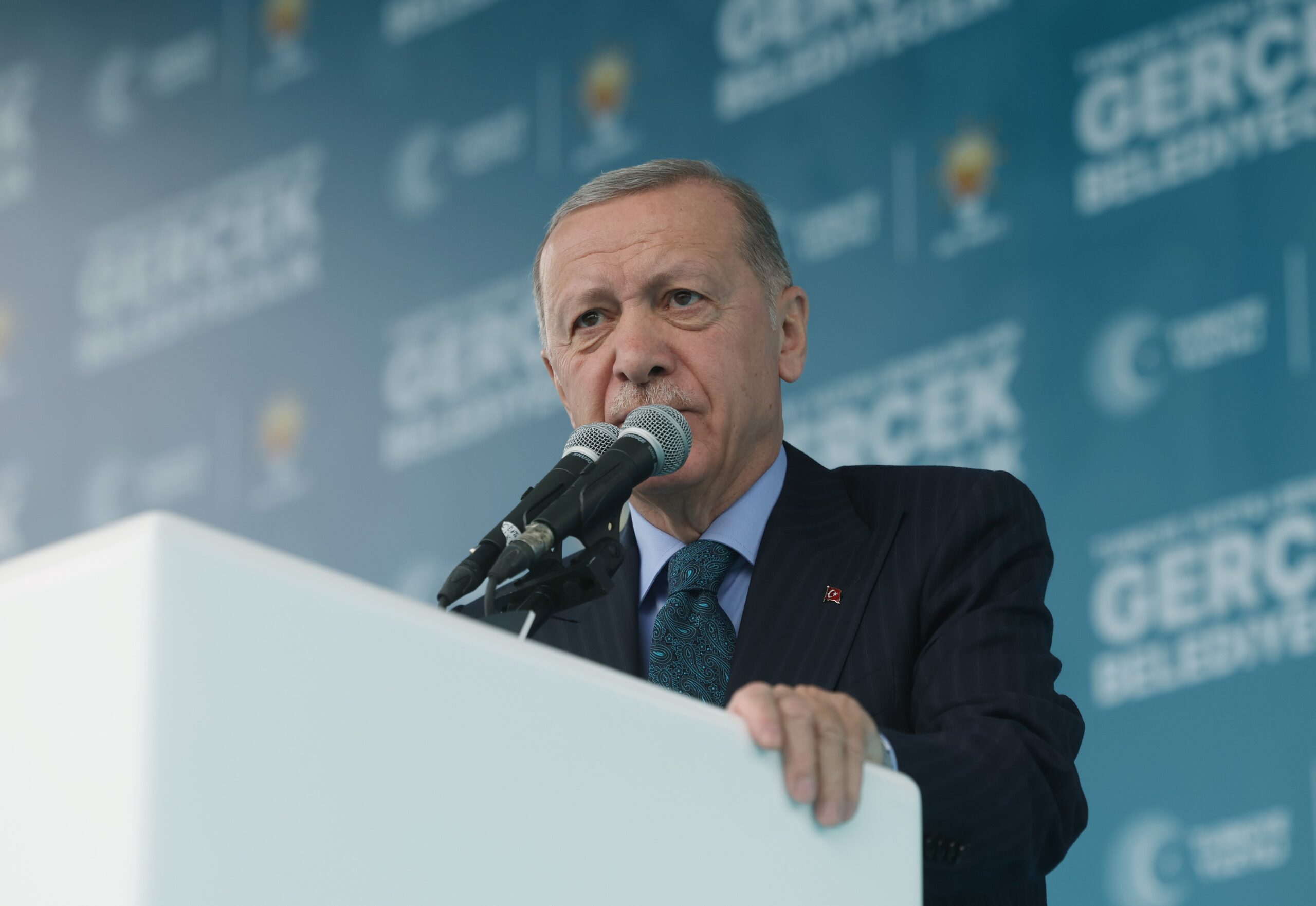 Cumhurbaşkanı Recep Tayyip Erdoğan, yaşadığı ekonomik sıkıntıdan dolayı sitem eden