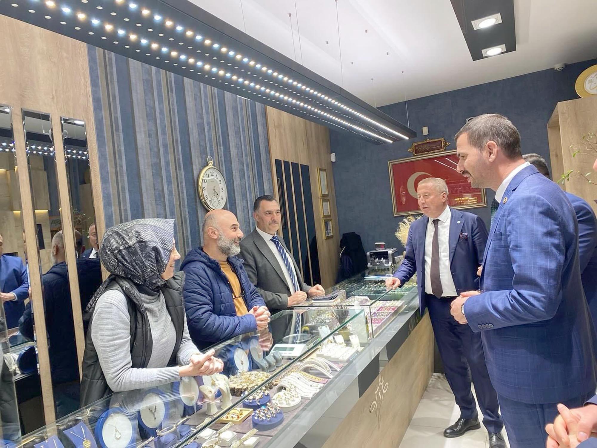 İYİ Parti Afyonkarahisar Milletvekili Av. Hakan Şeref Olgun, İl Başkanı