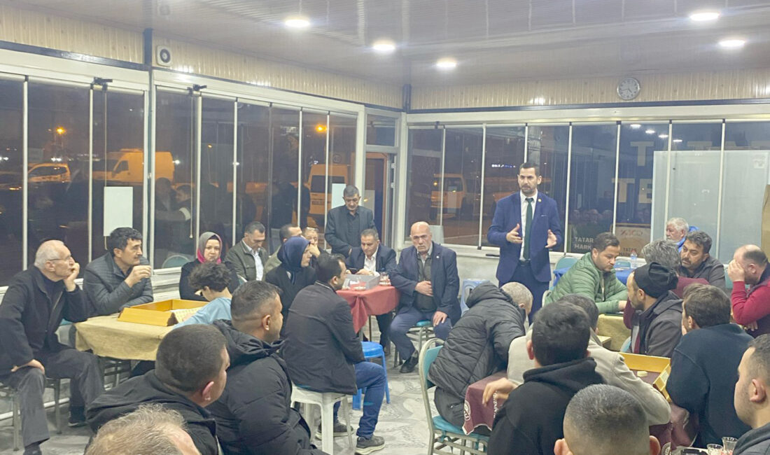 Afyonkarahisar’da vatandaşlarla buluşan İYİ Parti Afyonkarahisar Belediye Başkan Adayı Alper