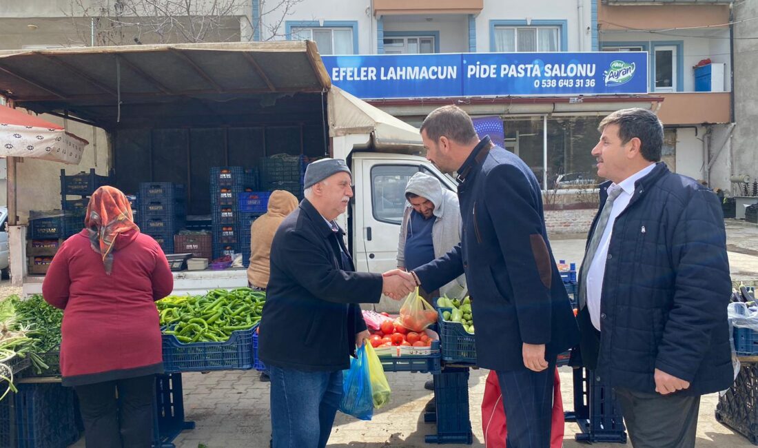 İYİ Parti Afyonkarahisar Belediye Başkan Adayı Alper Yağcı pazaryeri ve