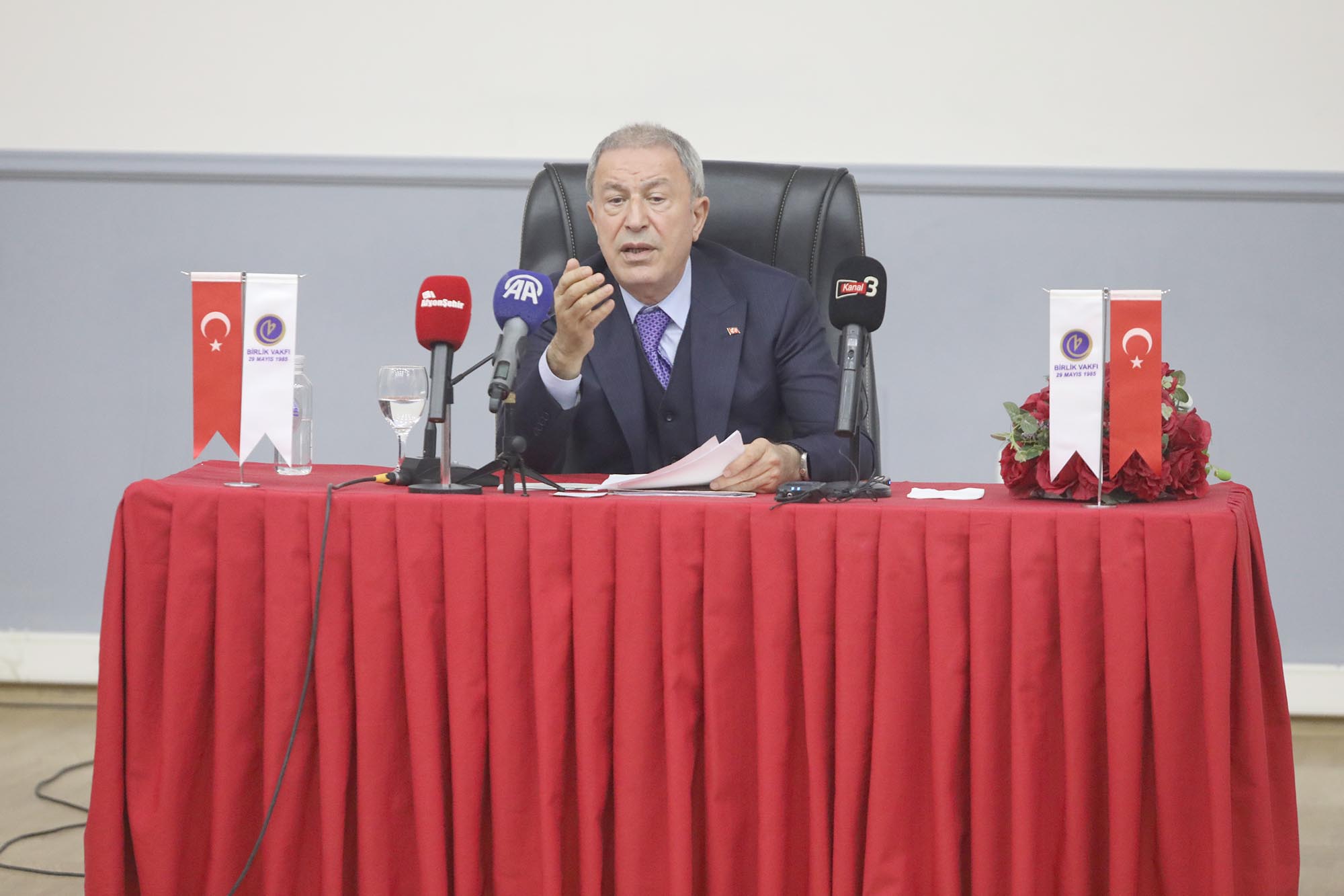 TBMM Milli Savunma Komisyonu Başkanı Hulusi Akar, “İHA’sıyla, SİHA’sıyla, silahlı