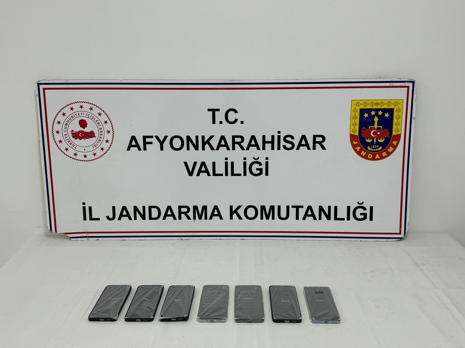 Afyonkarahisar’a bağlı Susuz beldesinde İl Jandarma Komutanlığı ekipleri İ.Y. isimli