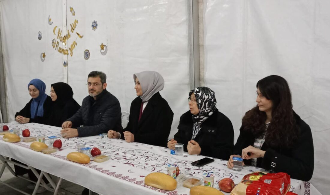 Afyonkarahisar Valisi Doç. Dr. Kübra Güran Yiğitbaşı, Zafer Meydanında Afyonkarahisar