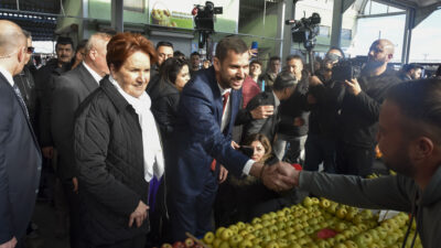 İYİ Parti Genel Başkanı Meral Akşener, İstanbul ve Ankara’daki teşkilatlarında
