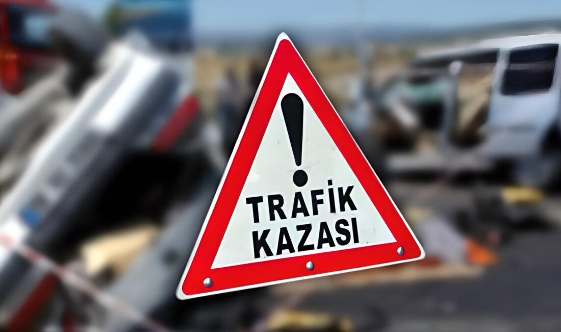 Afyonkarahisar’da kontrolden çıkarak takla atan otomobilde 2 kişi yaralandı. Kaza, Afyonkarahisar-Eskişehir