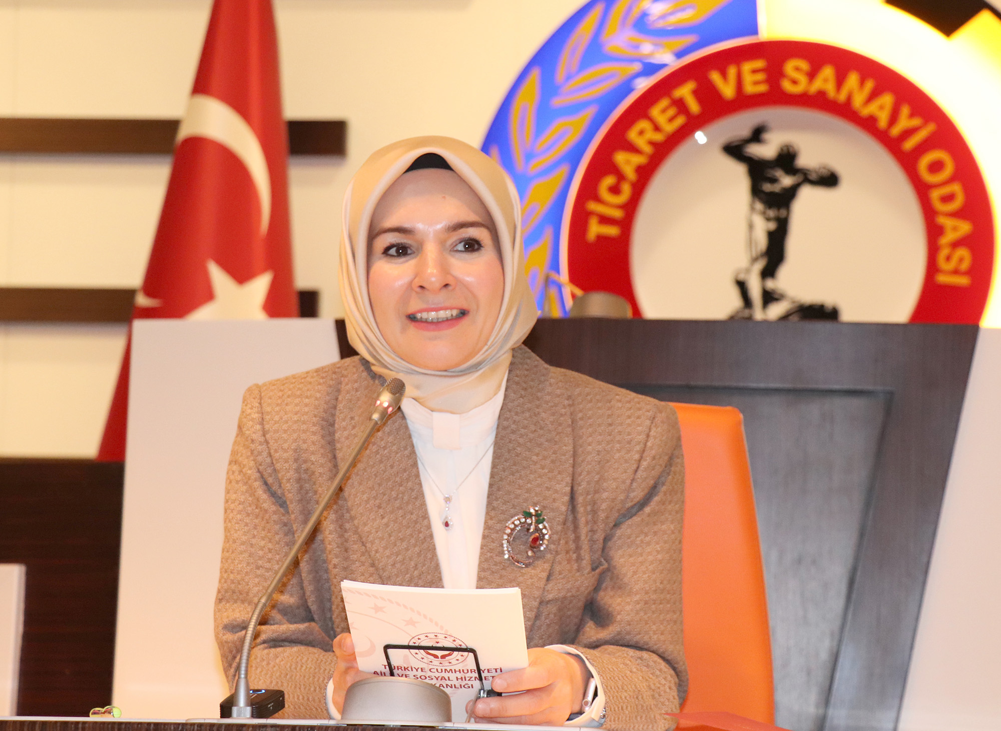 ATSO’da kadın girişimcilerle bir araya gelen Aile ve Sosyal Hizmetler