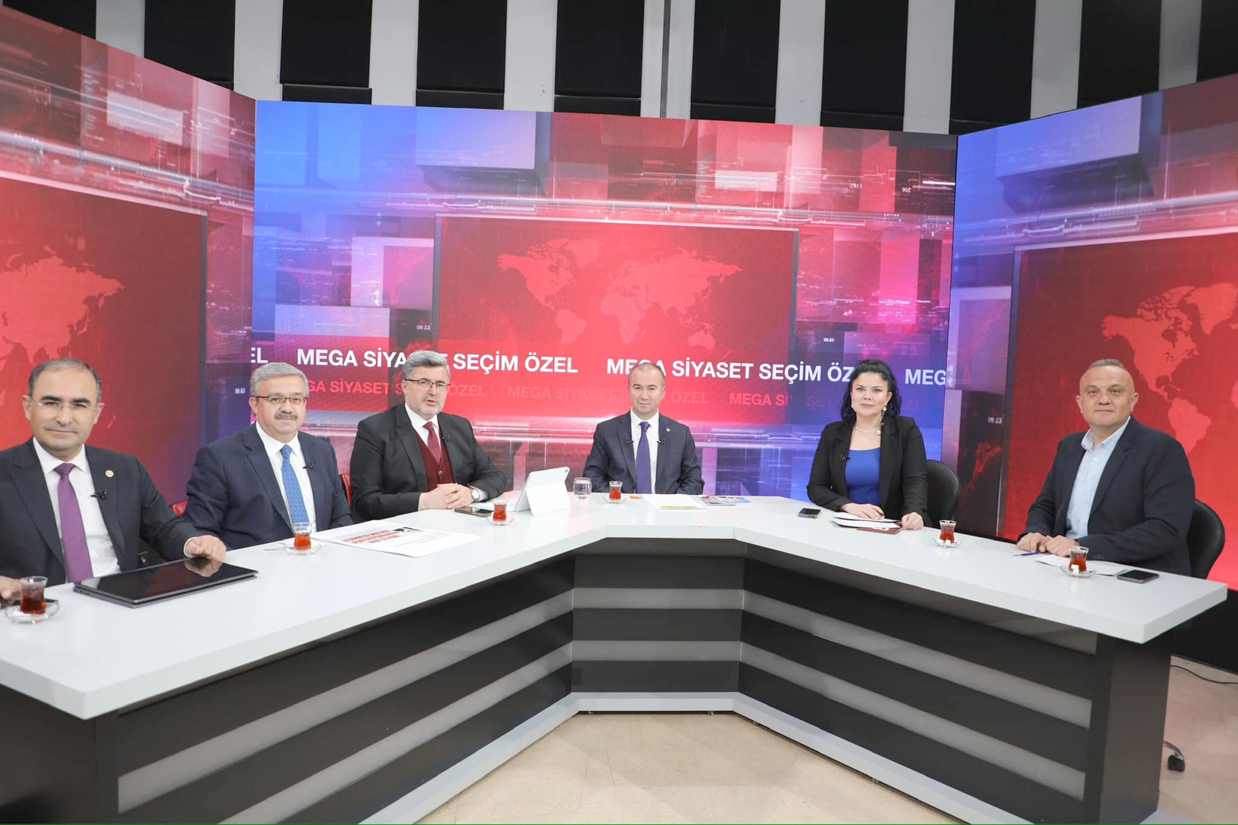   Kanal3’te Kanal3 Genel Müdürü Selcen Dilek Çöygün’ün sunduğu Mega