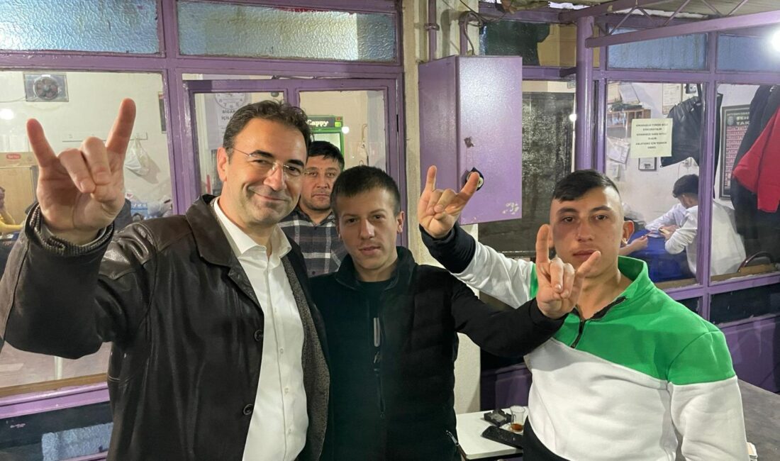 MHP Afyonkarahisar Belediye Başkan Adayı Sezer Küçükkurt, tüm projelerini vatandaşlarla