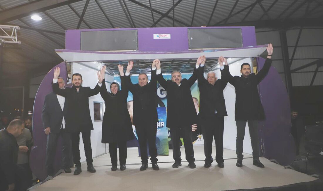 Fatih ve Eşrefpaşa Mahalle sakinleri ile iftar programında bir araya