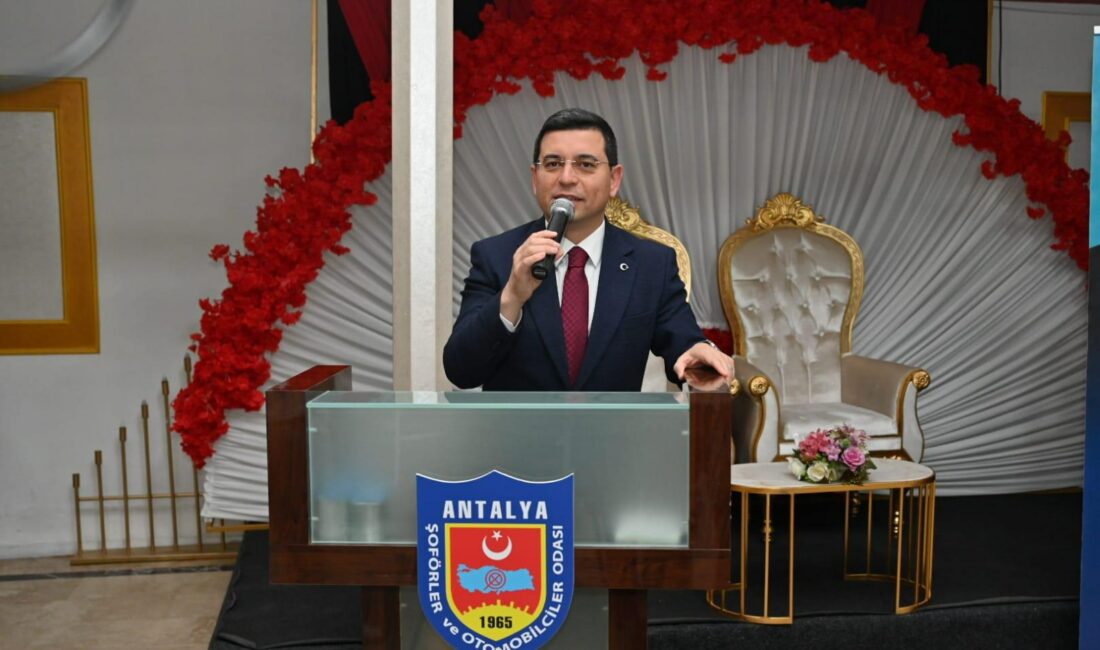 Şoför esnafına trafik ve toplu ulaşım projelerinin detaylarını anlatan Cumhur