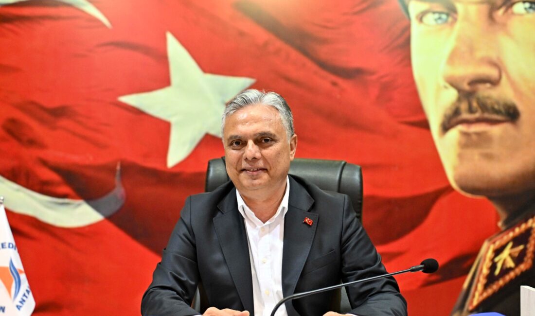 Antalya Muratpaşa Belediyesi’nde 2019’de seçilen belediye meclis üyeleri, son toplantısını