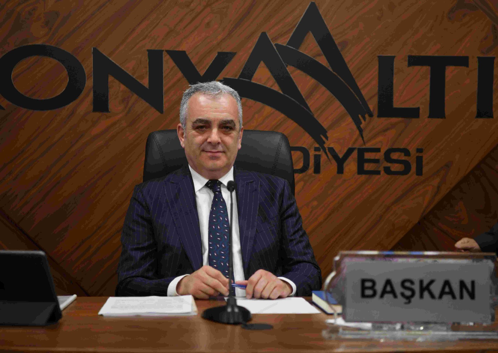 Antalya Konyaaltı Belediye Başkanı CHP’li Semih Esen, siyasetin çok büyük