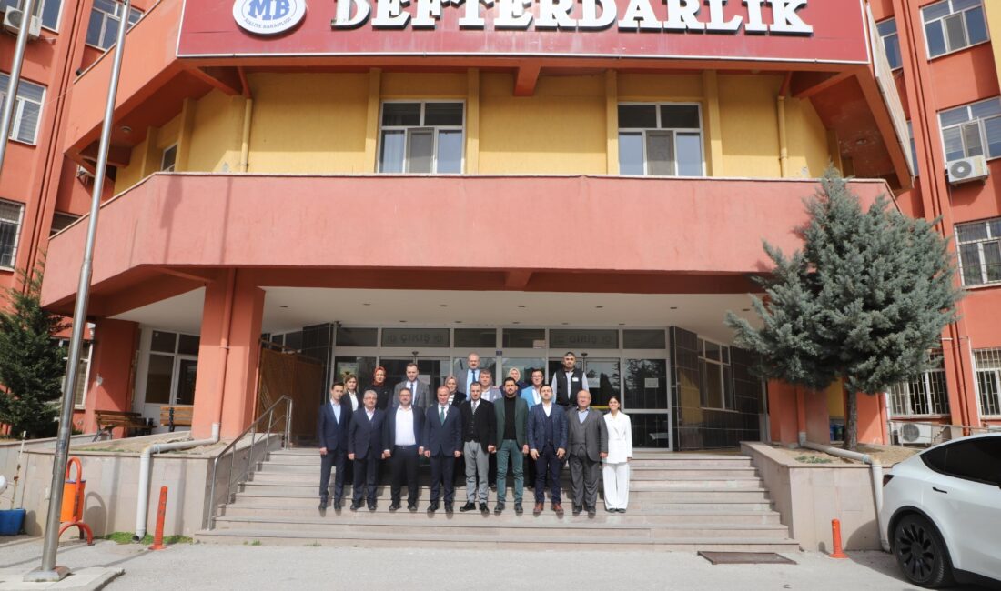 AK Parti Afyonkarahisar Belediye Başkan Adayı Hüseyin Ceylan Uluçay, seçim
