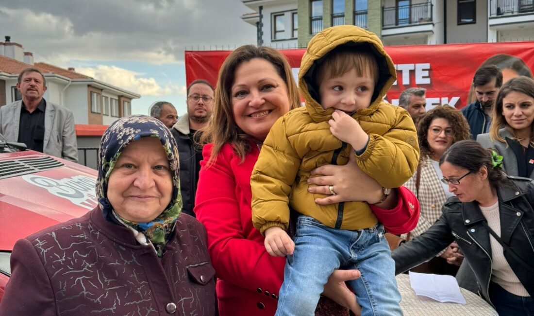 CHP Afyonkarahisar Belediye Başkan Adayı Av. Burcu Köksal, iktidar partili