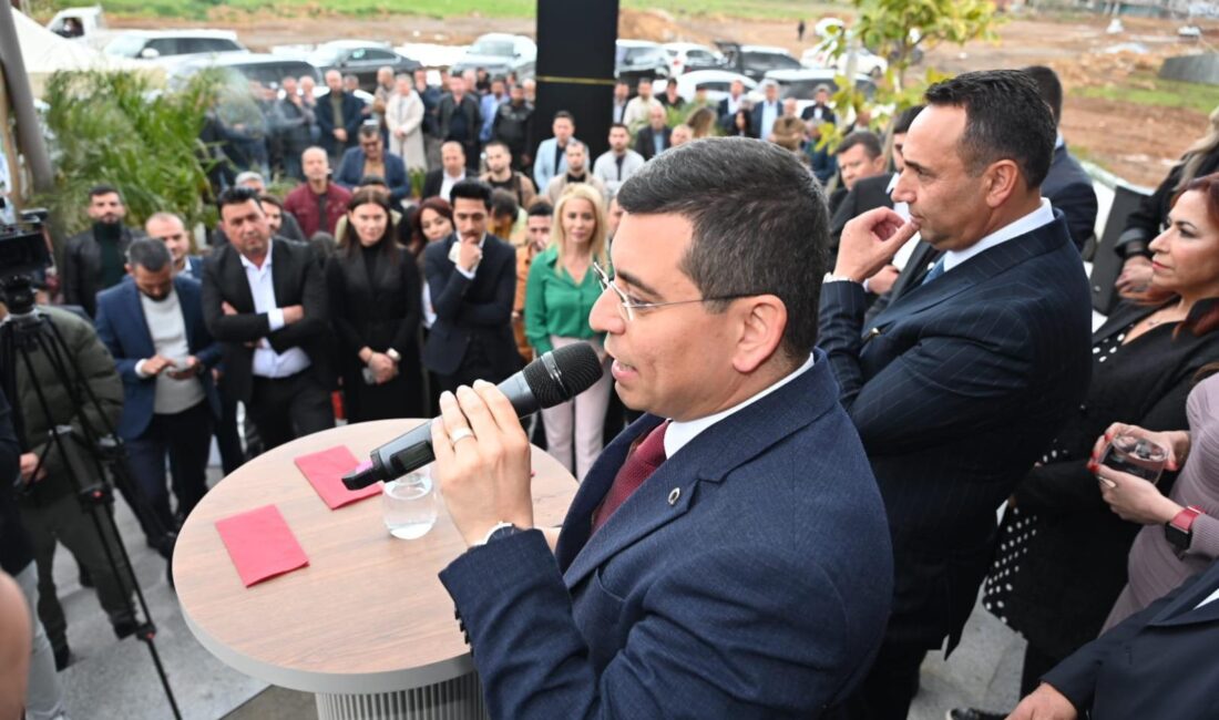 Cumhur İttifakı’nın Antalya Büyükşehir Belediye Başkan adayı Hakan Tütüncü, Aksu