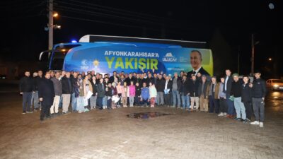 Demirçevre Mahallesi’nde vatandaşlarla bir araya gelen AK Parti Afyonkarahisar Belediye