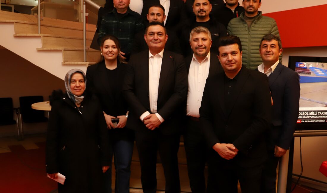 Yerel seçimlere az bir zaman kala Kanal 3’te yayınlanan Adaylar