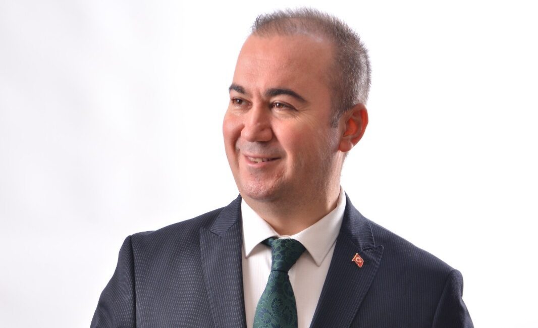   AK Parti Afyonkarahisar Belediye Başkan Adayı Hüseyin Ceylan Uluçay,