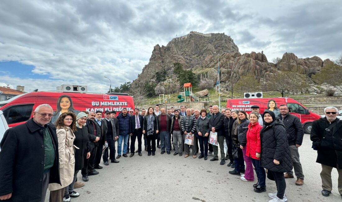 CHP Afyonkarahisar Milletvekili ve Belediye Başkan Adayı Av. Burcu Köksal,
