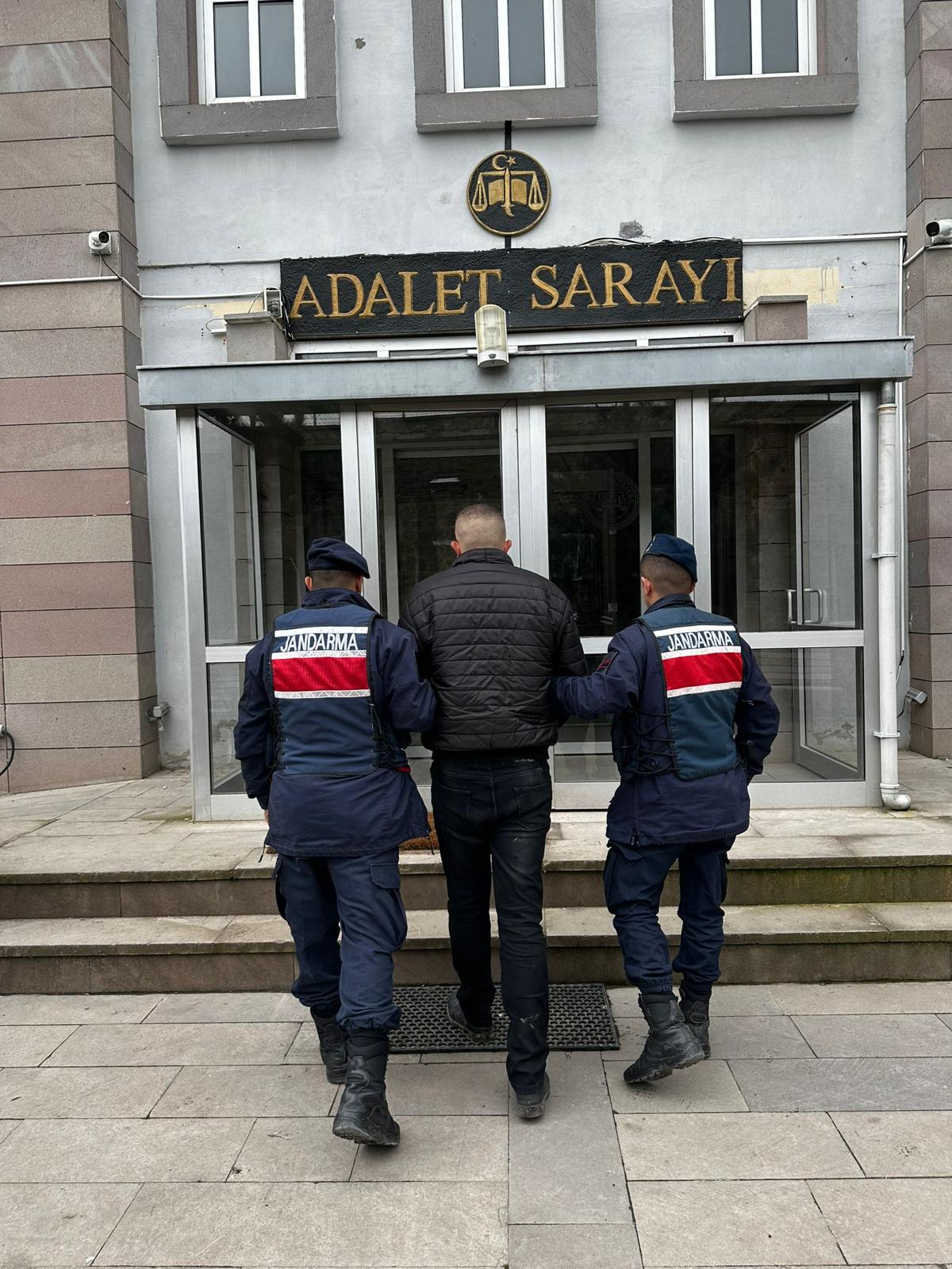 Afyonkarahisar’da ve Sanıklı ilçesinde jandarma ekipleri yaptıkları çalışmalarla suçlara göz