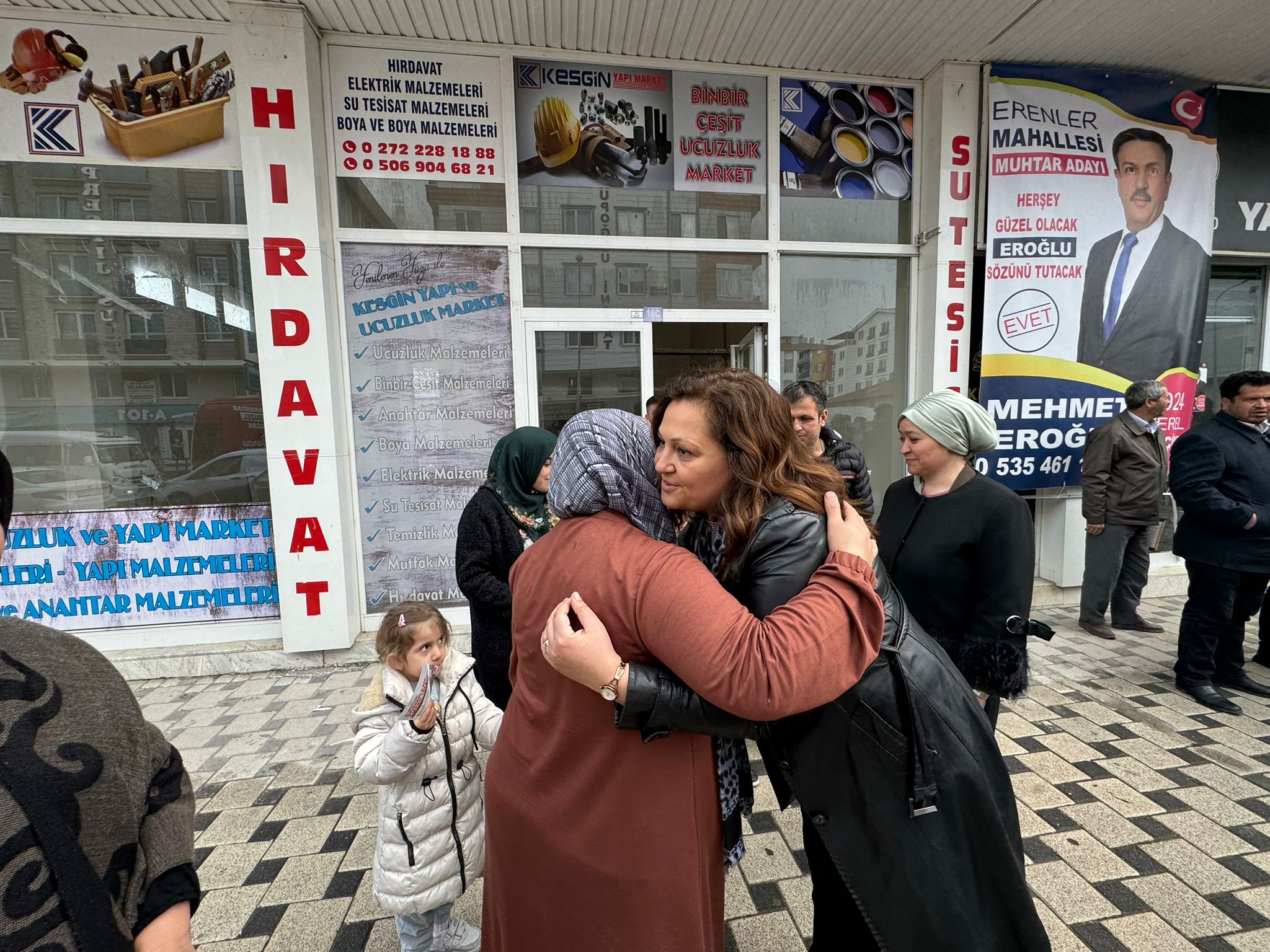 CHP Afyonkarahisar Belediye Başkan Adayı Av. Burcu Köksal; kültür, sanat