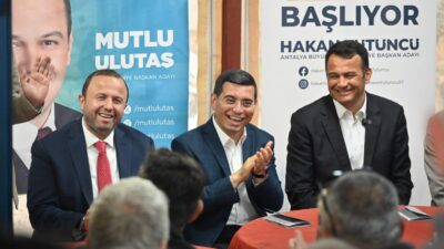 Cumhur İttifakı’nın Antalya Büyükşehir Belediye Başkan adayı Hakan Tütüncü, seçim