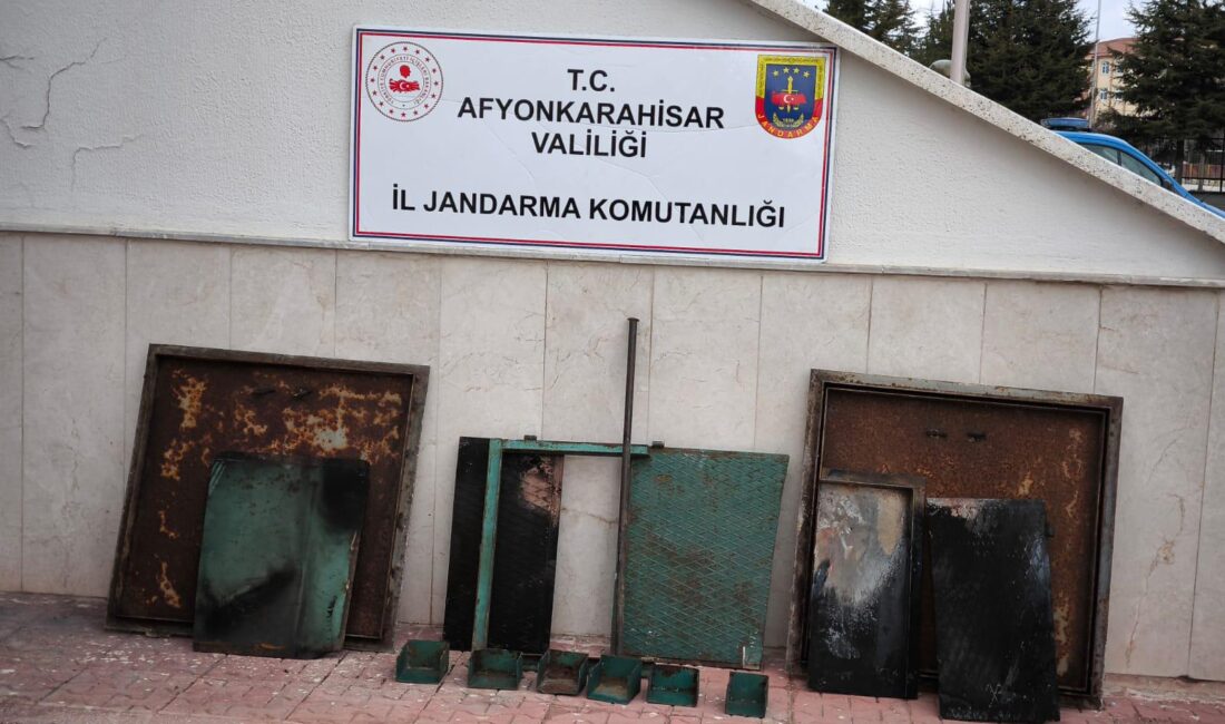 Çobanlar ilçesinde Devlet Su İşlerine ait sulama kuyusu demir kapağını