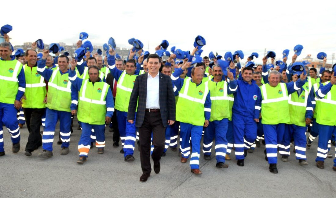 İşçilerinin alın teri kurumadan hakkını vermeyi prensip edinen Kepez Belediye