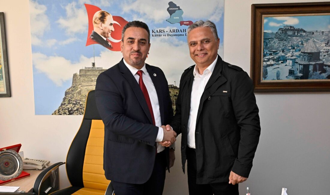 Antalya Muratpaşa Belediye Başkanı Ümit Uysal, belediyenin Ermenek Mahallesi’nde düzenlediği