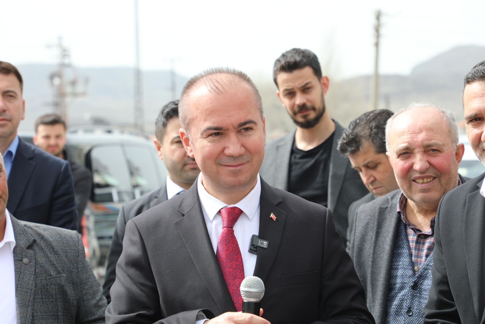 Afyonkarahisar’da yerel seçim çalışmalarına devam eden AK Parti Afyonkarahisar Belediye