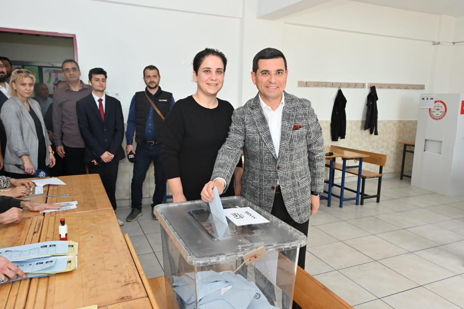 Cumhur İttifakı’nın Antalya Büyükşehir Belediye Başkan adayı Hakan Tütüncü, 31