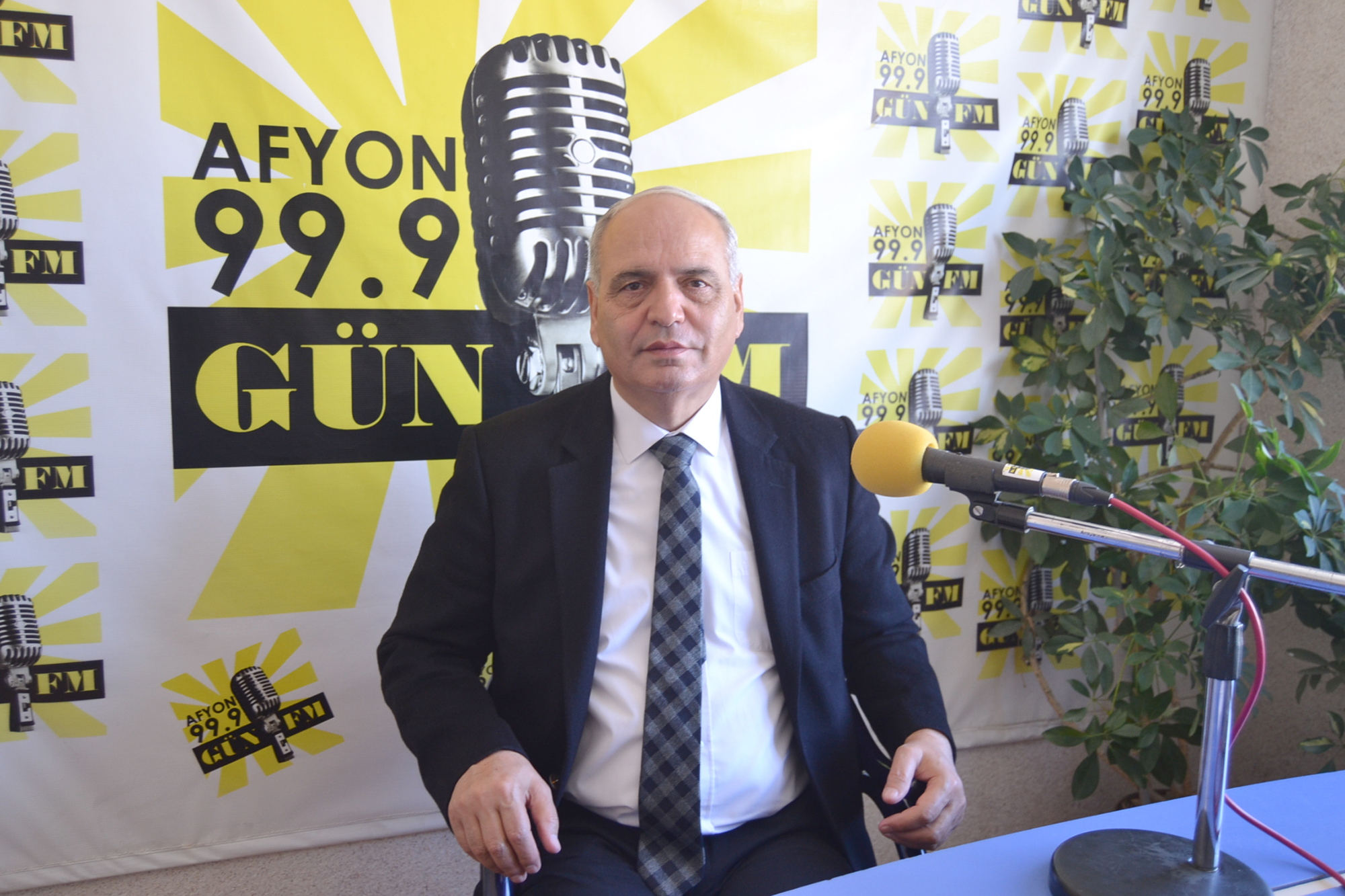 Gün Fm’e konuk olan AK Parti Erkmen Belediye Başkan Adayı