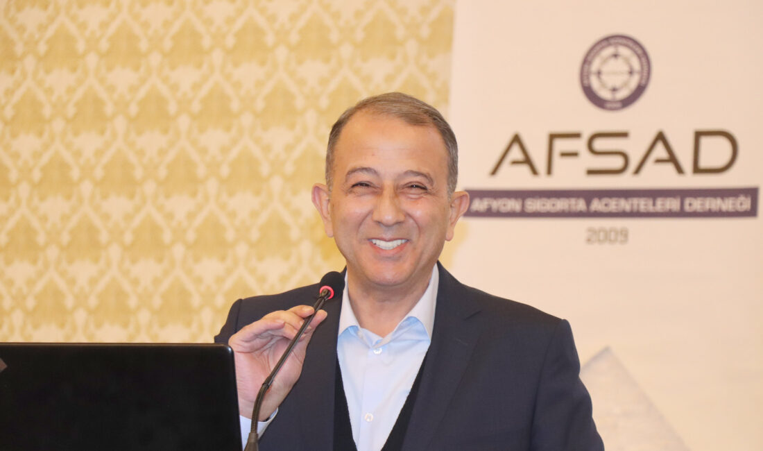 Afyonkarahisar Sigorta Acenteleri Derneği’nin 6’ncı Genel Kurulu’nda mevcut Başkanı Bekir
