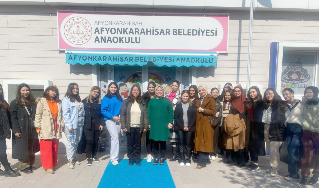 AFSÜ Sağlık Bilimleri Fakültesi (SBF) Beslenme ve Diyetetik Bölümü öğrencileri