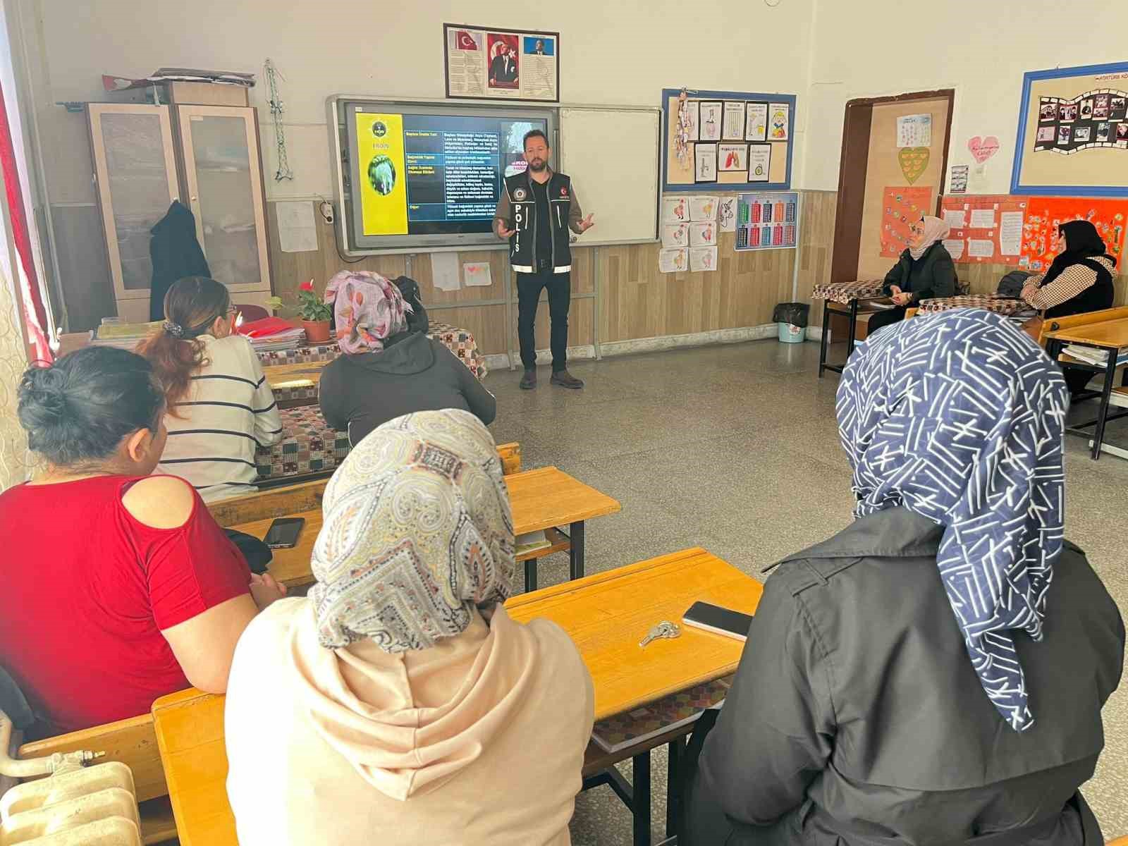 Afyonkarahisar’da İl Emniyet Müdürlüğü ekipleri tarafından 17 anne ve anne