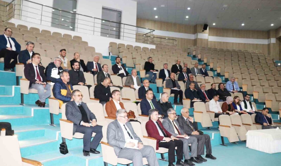 Afyonkarahisar’da gerçekleştirilen toplantıda 2023-2024 eğitim öğretim yılında akademik başarıyı korumaya