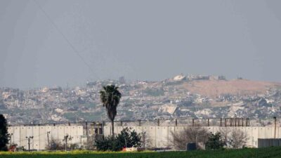 ALMANYA DIŞİŞLERİ BAKANI ANNALENA BAERBOCK, İSRAİL ASKERLERİNİN GAZZE'DE YARDIM BEKLEYEN