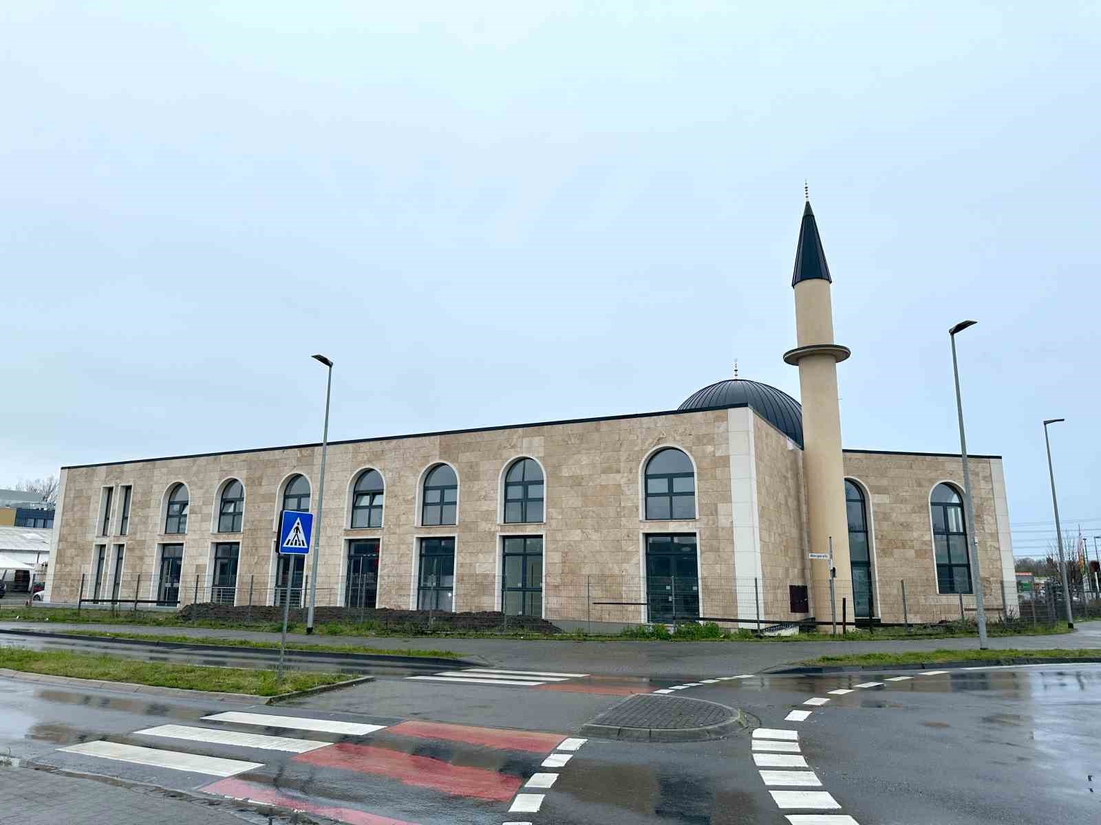Almanya’nın Köln kenti yakınlarında bulunan Brühl kentinde Ramazan ayının ilk