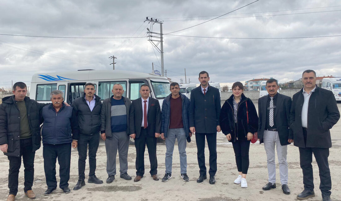 İYİ Parti Afyonkarahisar Belediye Başkan Adayı Alper Yağcı, seçim kampanyası