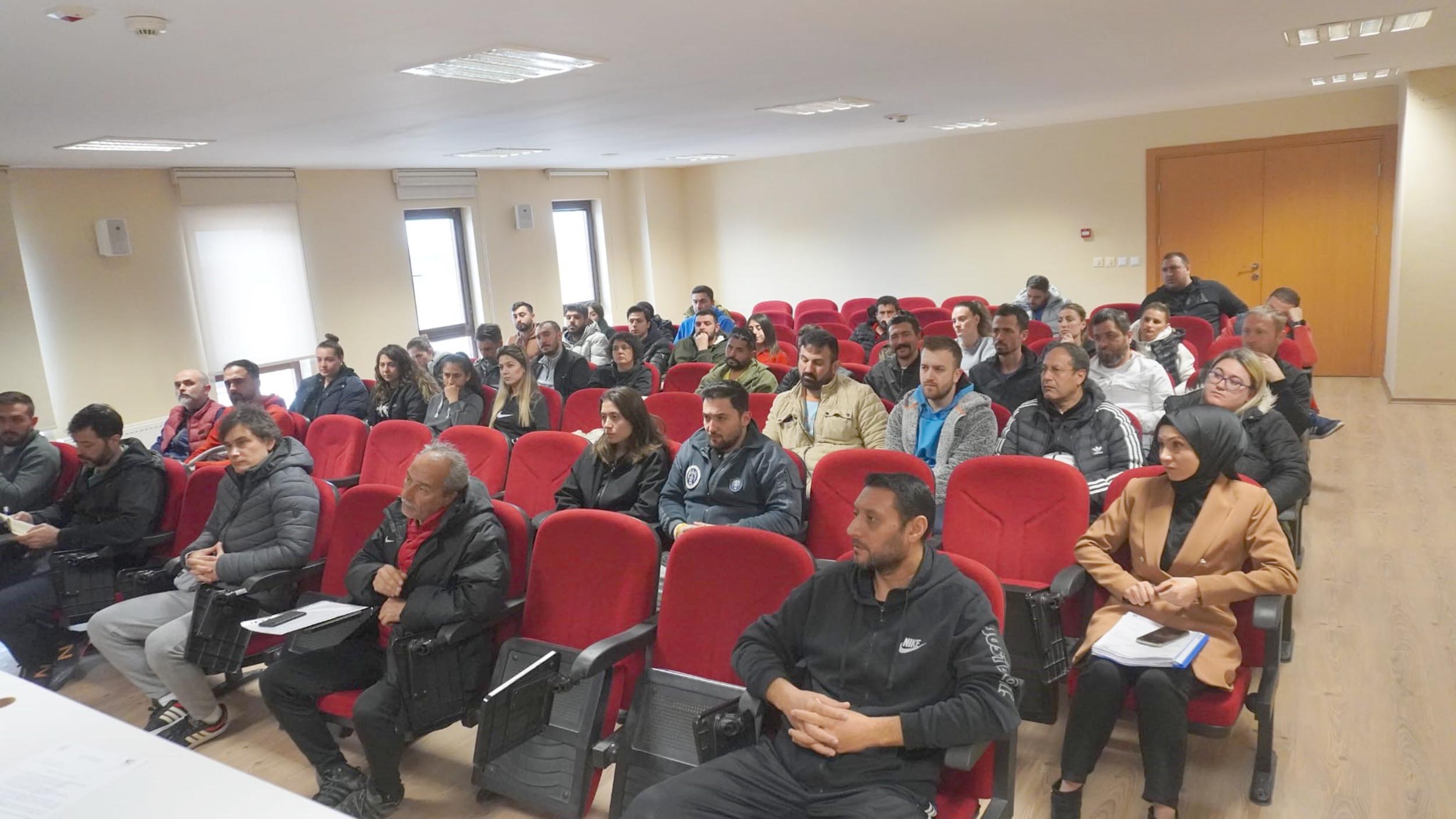 Afyonkarahisar Gençlik ve Spor İl Müdürü İsmail Hakkı Kasapoğlu’nun başkanlığında,