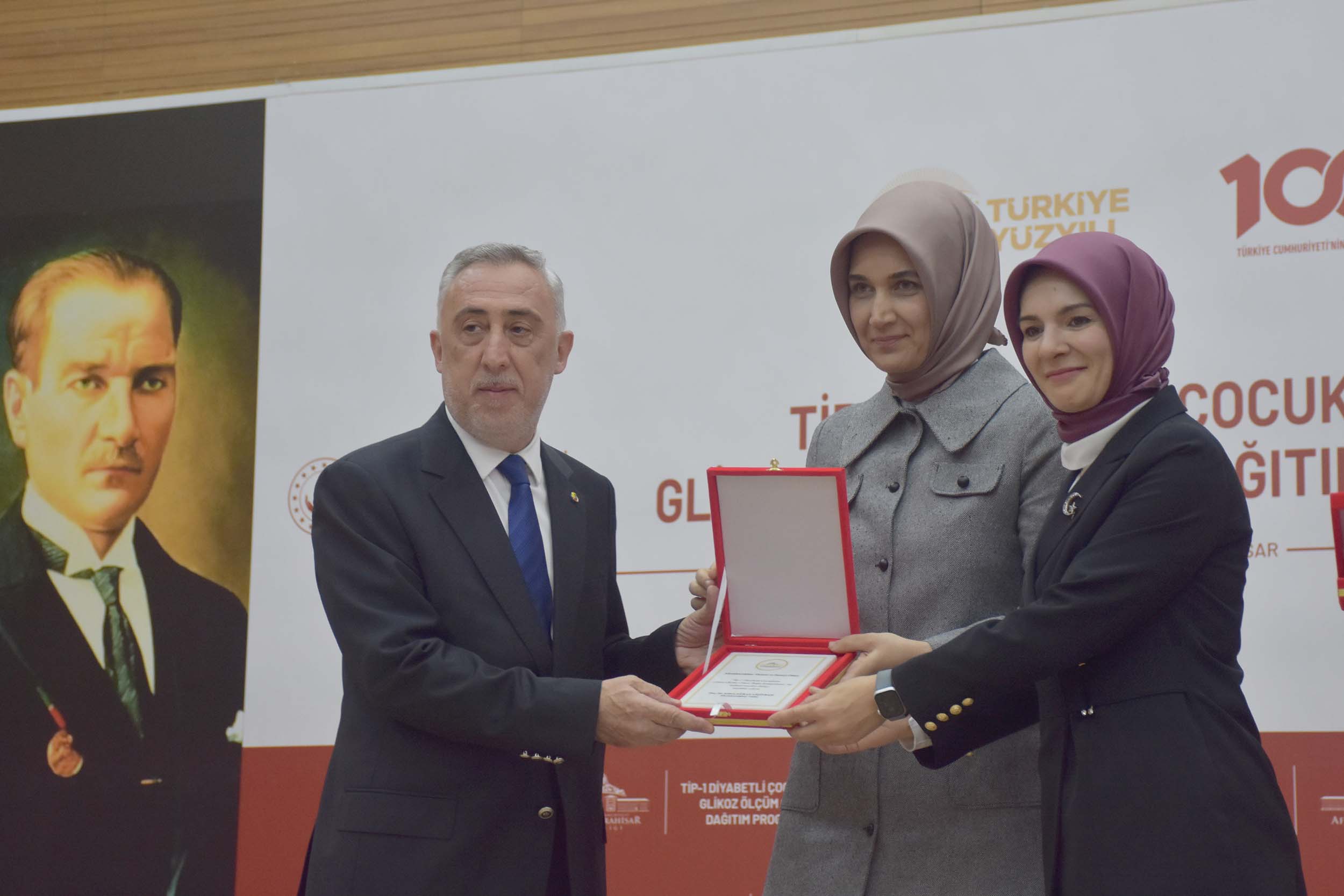 Aile ve Sosyal Hizmetler Bakanı Mahinur Özdemir Göktaş, “Türkiye’nin dört