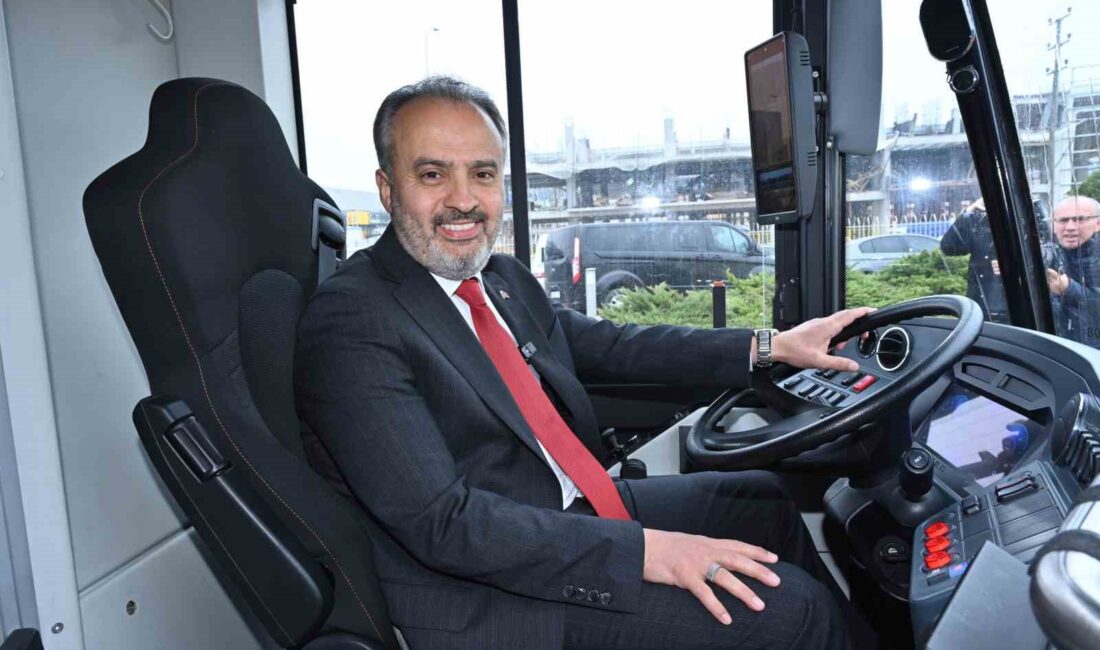 Bursa Büyükşehir Belediye Başkanı Alinur Aktaş, ulaşan şehir için çalışmalarını