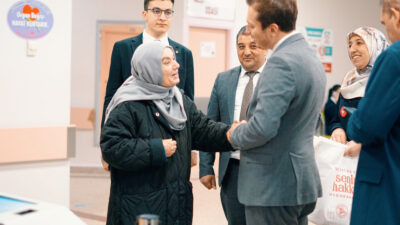 Saadet Partisi Afyonkarahisar Belediye Başkan Adayı Beytullah Karataş, vatandaşlarla buluşmaya