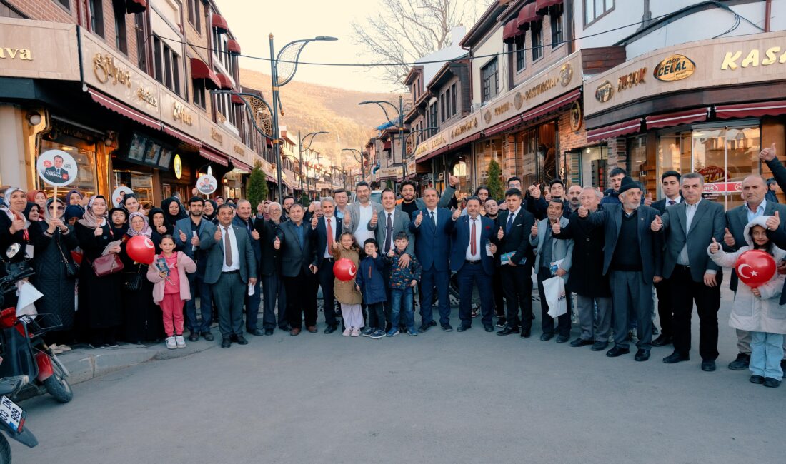 Saadet Partisi Afyonkarahisar Belediye Başkan Adayı Beytullah Karataş, Uzun Çarşı’da
