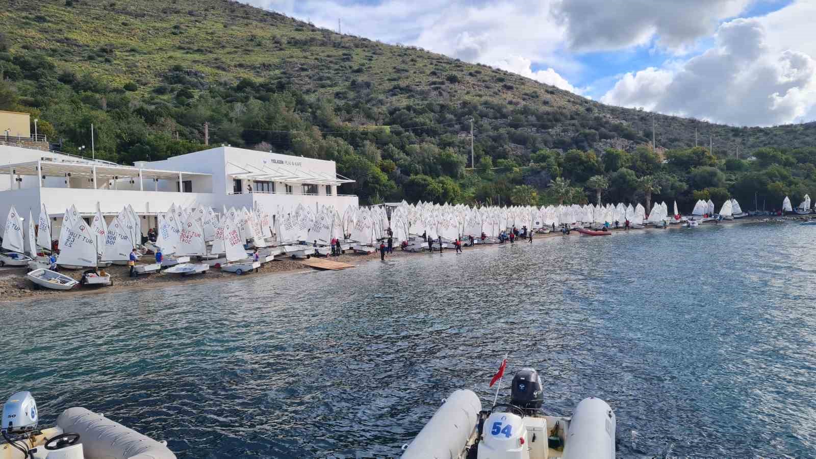 Bodrum Belediyesi Bodrumspor Kulübü Başkanı Hadi Türk, her sene üstüne