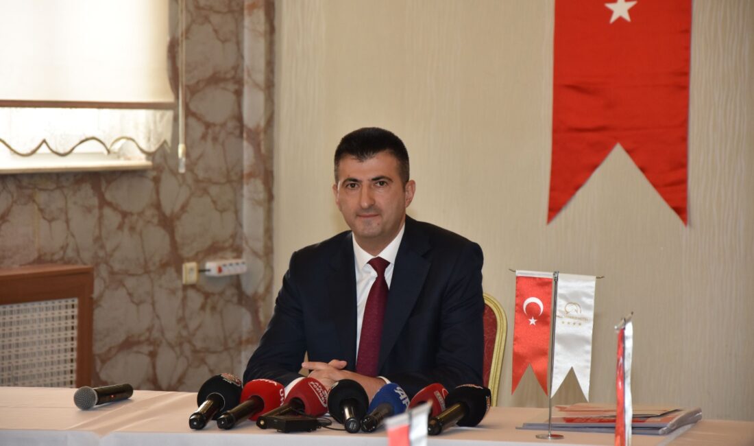 AK Parti İzmir Milletvekili Mehmet Ali Çelebi, “Afyonkarahisar halkını uyarıyorum”