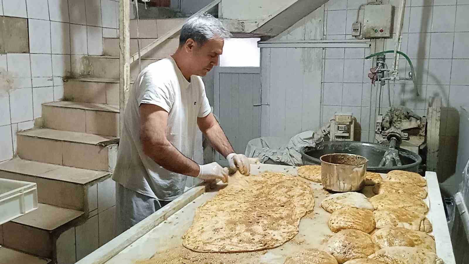 Afyonkarahisar’ın Sandıklı ilçesinde her yıl olduğu gibi bu yıl da