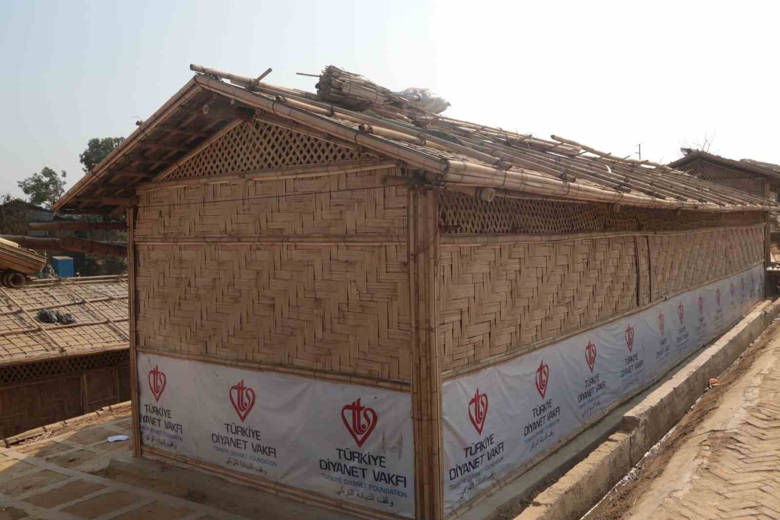 Türkiye Diyanet Vakfı (TDV) Bangladeş’in Cox’s Bazar şehrinde Arakanlı Müslümanların