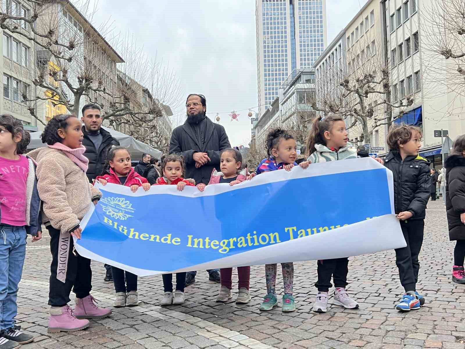 Almanya’nın Frankfurt kentindeki Fressgass Caddesi, Ramazan ayı için ilk kez
